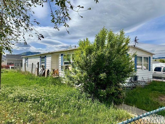 6515 S 5th Avenue, Pocatello, ID 83204