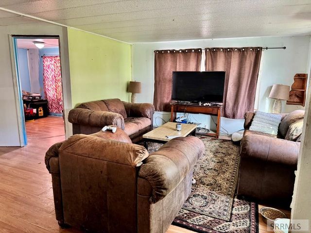 6515 S 5th Avenue, Pocatello, ID 83204