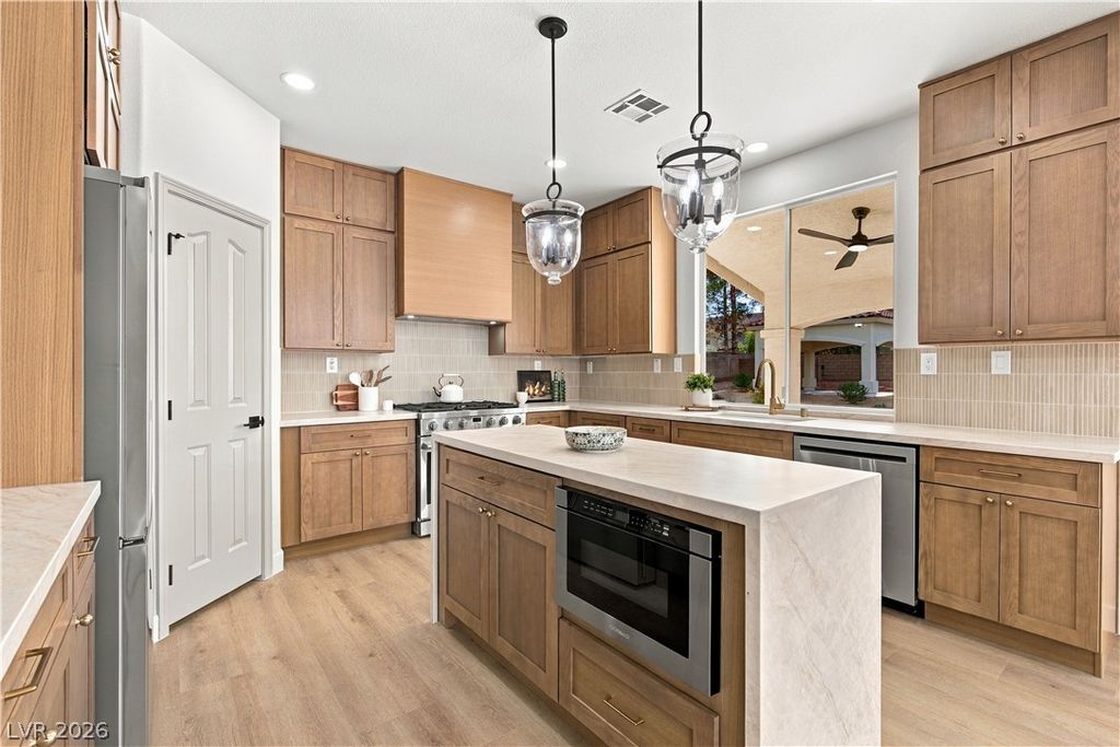 10729 Chillingham Drive, Las Vegas, NV 89183 — photo 4