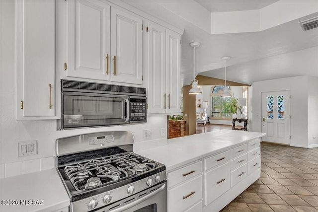 13670 E Camino La Cebadilla, Tucson, AZ 85749