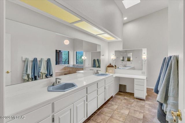 13670 E Camino La Cebadilla, Tucson, AZ 85749