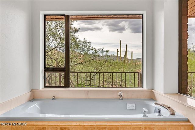 13670 E Camino La Cebadilla, Tucson, AZ 85749