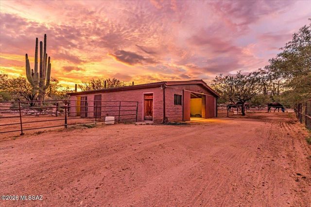 13670 E Camino La Cebadilla, Tucson, AZ 85749