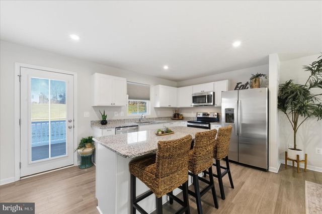 152 EMMET ST, Middletown, VA 22645