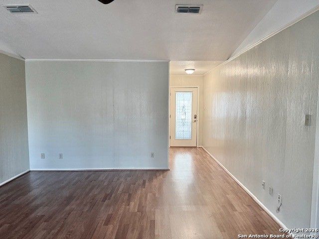 1104 Newhall St, Beeville, TX 78102