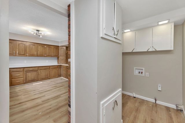 205 College St, Halstead, KS 67056