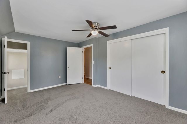 205 College St, Halstead, KS 67056