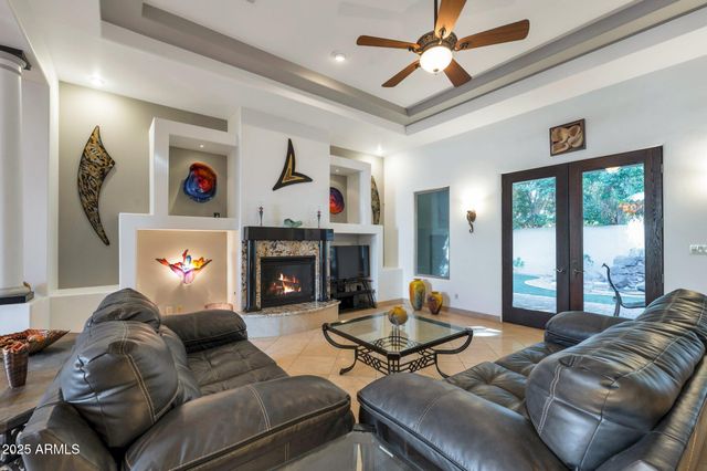 311 E WEXFORD Cove, Phoenix, AZ 85020