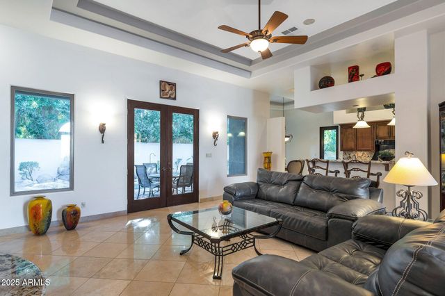 311 E WEXFORD Cove, Phoenix, AZ 85020