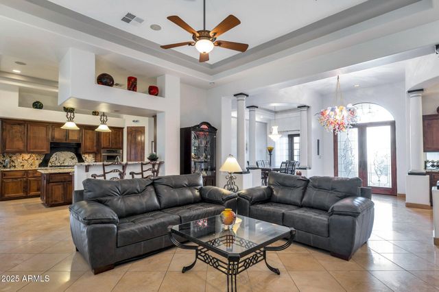 311 E WEXFORD Cove, Phoenix, AZ 85020