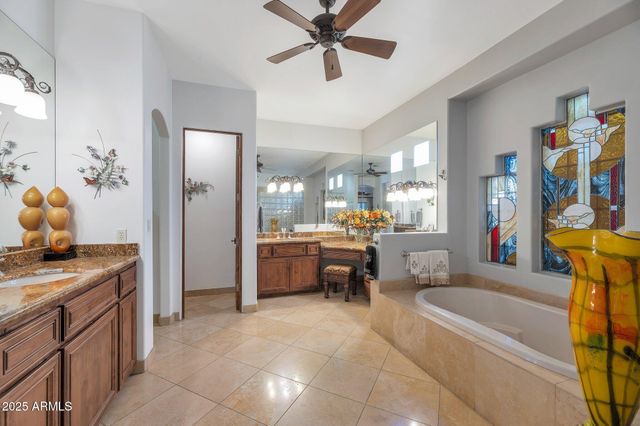 311 E WEXFORD Cove, Phoenix, AZ 85020