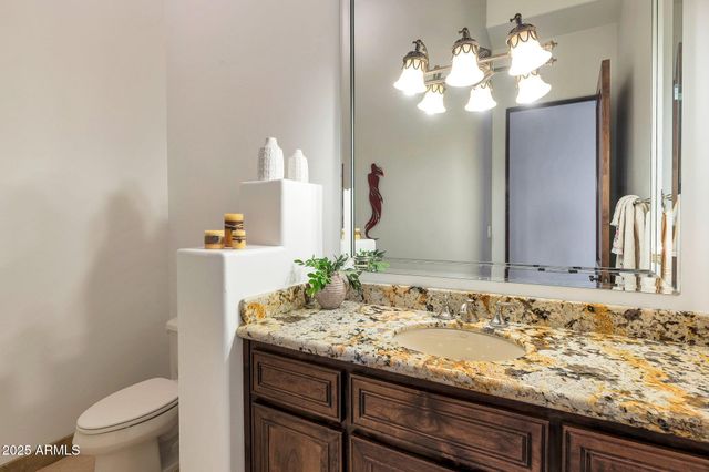 311 E WEXFORD Cove, Phoenix, AZ 85020