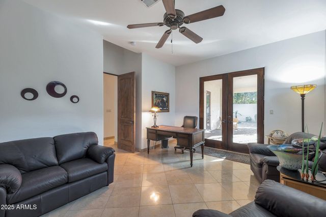 311 E WEXFORD Cove, Phoenix, AZ 85020