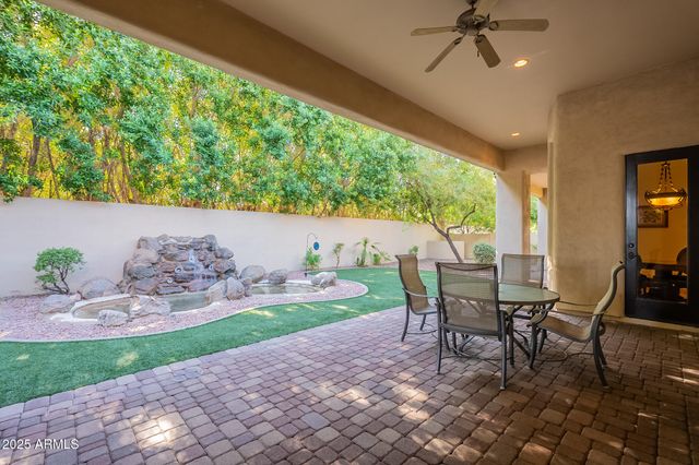 311 E WEXFORD Cove, Phoenix, AZ 85020