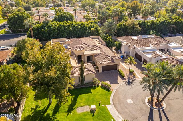 311 E WEXFORD Cove, Phoenix, AZ 85020