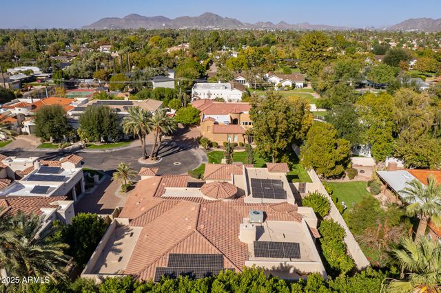 311 E WEXFORD Cove, Phoenix, AZ 85020