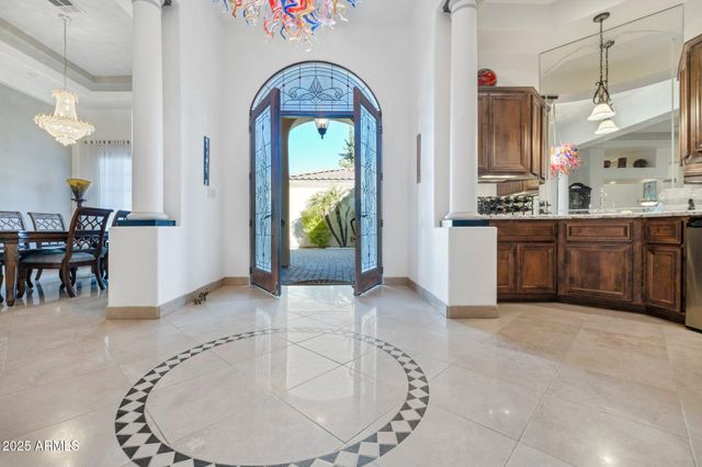 311 E WEXFORD Cove, Phoenix, AZ 85020