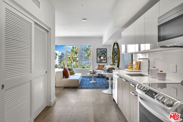 2801 Sunset Place 141, Los Angeles, CA 90005