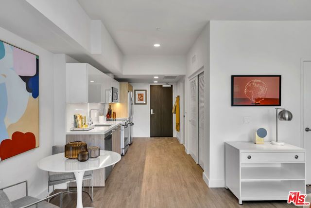 2801 Sunset Place 141, Los Angeles, CA 90005