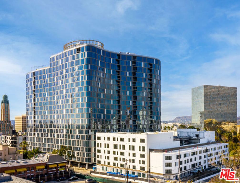 2801 Sunset Place 141, Los Angeles, CA 90005