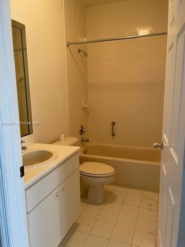 10850 SW 243rd Ln, Homestead, FL 33032