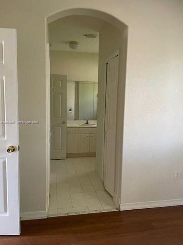10850 SW 243rd Ln, Homestead, FL 33032