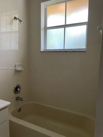 10850 SW 243rd Ln, Homestead, FL 33032