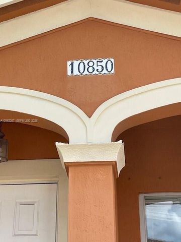 10850 SW 243rd Ln, Homestead, FL 33032