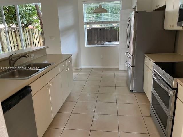 10850 SW 243rd Ln, Homestead, FL 33032