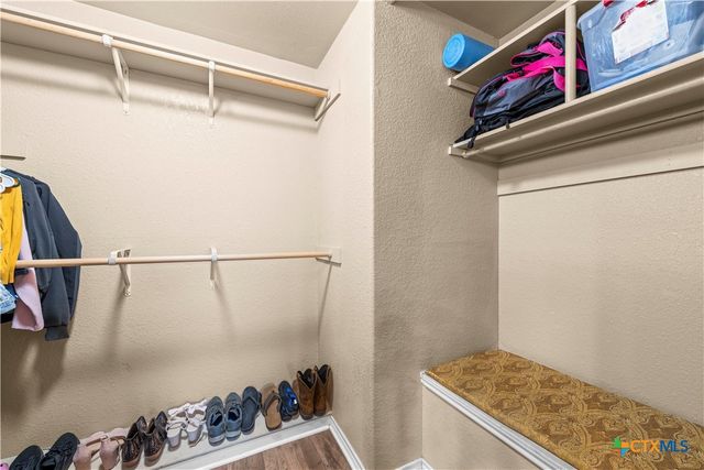 208 Red Oak Drive, Harker Heights, TX 76548