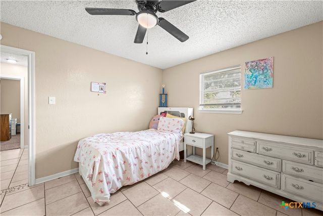 208 Red Oak Drive, Harker Heights, TX 76548