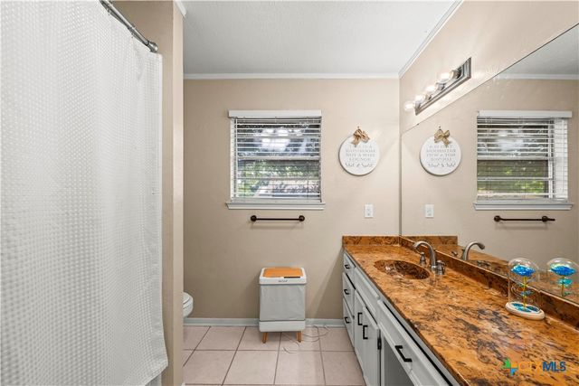 208 Red Oak Drive, Harker Heights, TX 76548