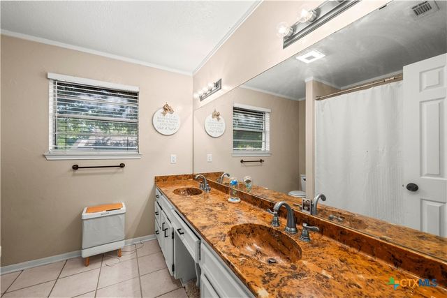 208 Red Oak Drive, Harker Heights, TX 76548