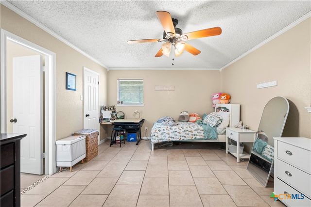 208 Red Oak Drive, Harker Heights, TX 76548