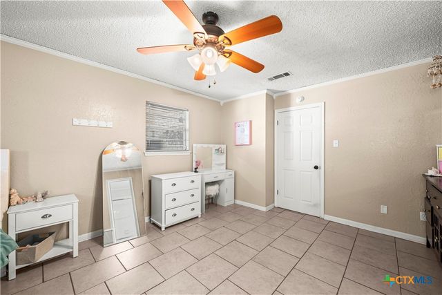 208 Red Oak Drive, Harker Heights, TX 76548