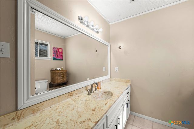 208 Red Oak Drive, Harker Heights, TX 76548