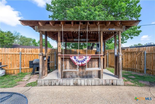 208 Red Oak Drive, Harker Heights, TX 76548
