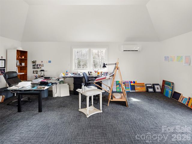 206 Kelmscott Lane, Asheville, NC 28803