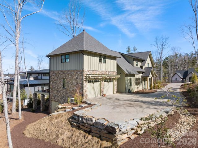 206 Kelmscott Lane, Asheville, NC 28803