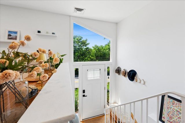 12 Livingston Avenue, Dobbs Ferry, NY 10522