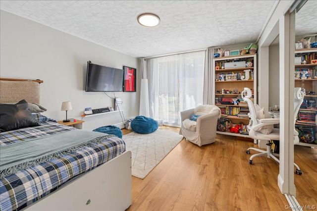 12 Livingston Avenue, Dobbs Ferry, NY 10522