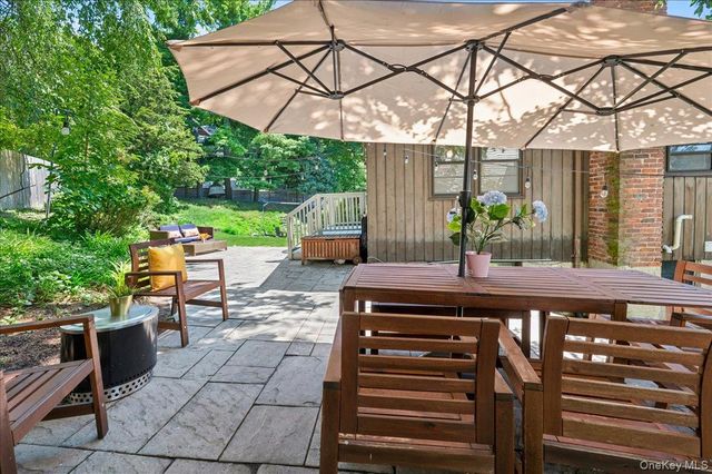 12 Livingston Avenue, Dobbs Ferry, NY 10522