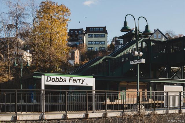 12 Livingston Avenue, Dobbs Ferry, NY 10522
