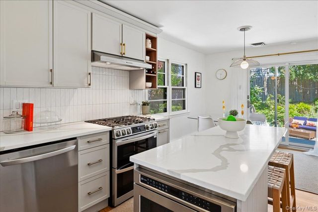 12 Livingston Avenue, Dobbs Ferry, NY 10522