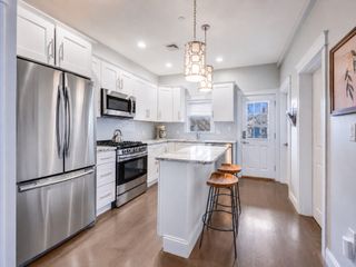 21 Whitney Ave 2R, Beverly, MA 01915