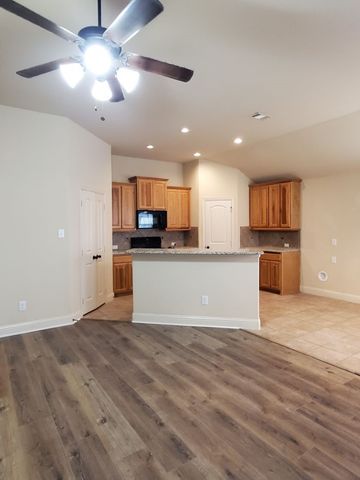 1426 Thibodaux Drive, Greenville, TX 75402