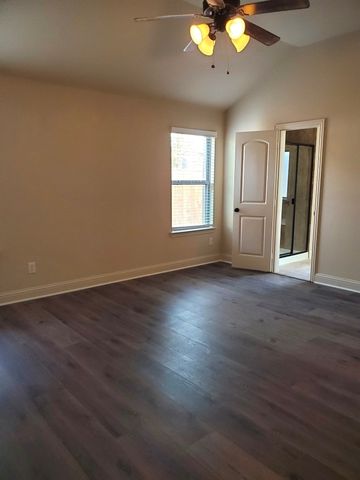 1426 Thibodaux Drive, Greenville, TX 75402