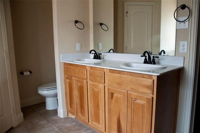 1426 Thibodaux Drive, Greenville, TX 75402
