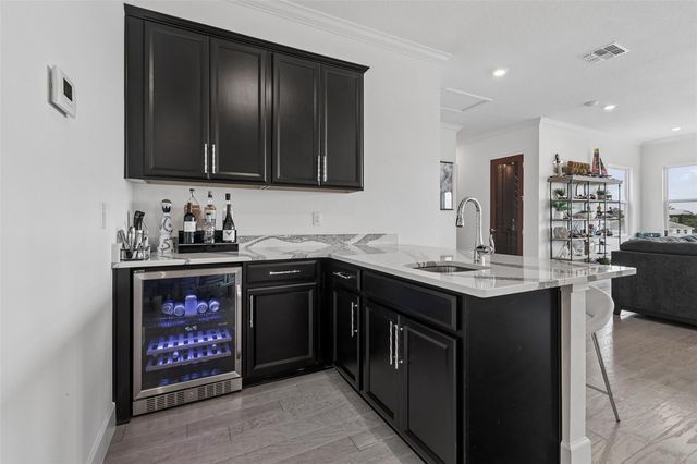 823 MANNS HARBOR DRIVE, Apollo Beach, FL 33572