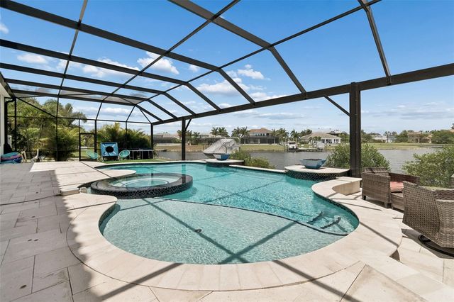 823 MANNS HARBOR DRIVE, Apollo Beach, FL 33572